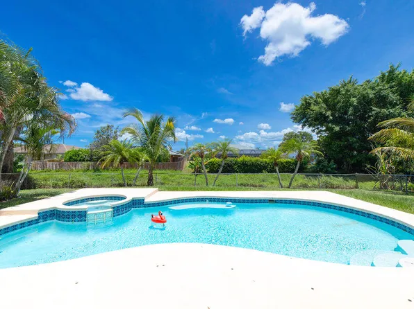 2489 SE Westmoreland Boulevard, Port St Lucie, FL 34952