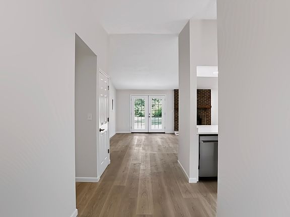 5th image of 8527 Zephyr Dr
