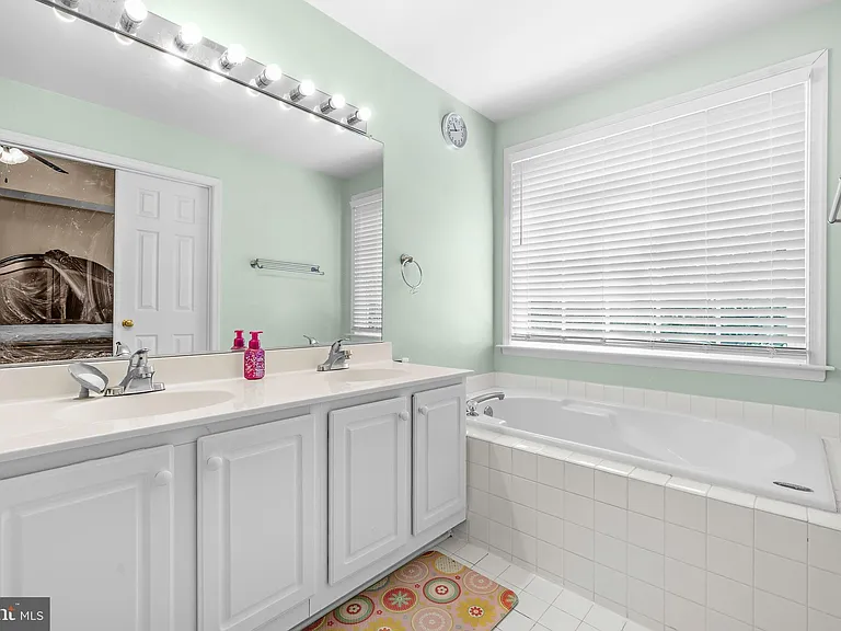13967 Gill Brook Ln — Photo 22