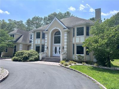 855 Shepherd Court, Yorktown Heights, NY, 10598