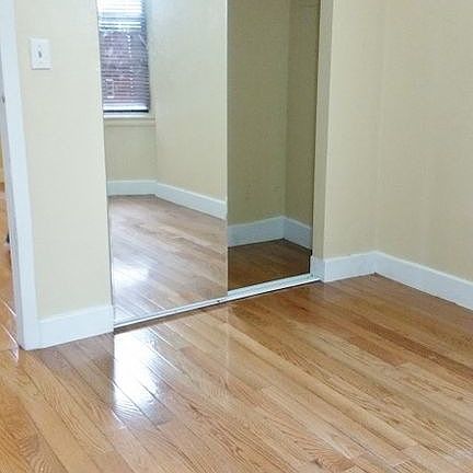 3rd image of 2132 35th Ave #5