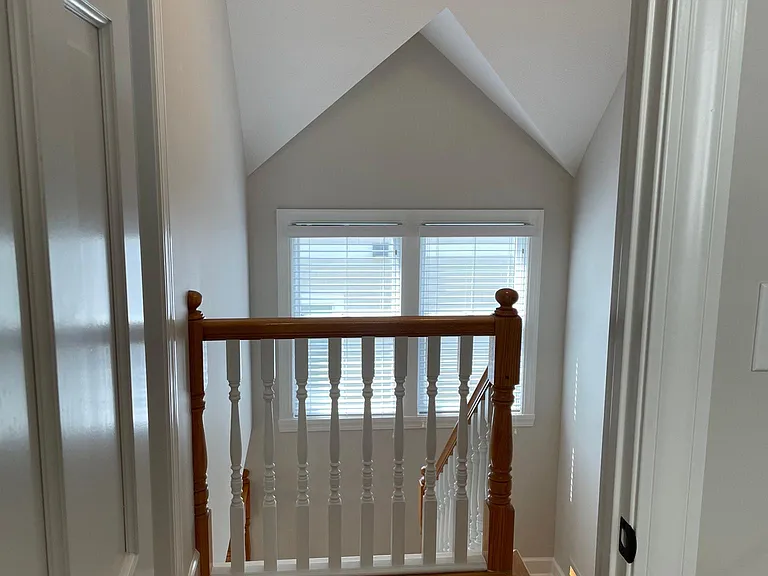 126 1st Ave NW — Photo 6