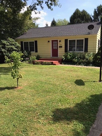 1st image of 1124 Elno Ave