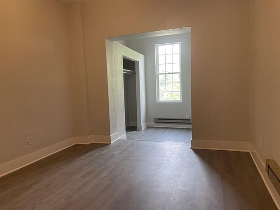 5th image of 1336 Portage St #35