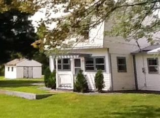 8 Saunders Rd, Ballston Lake, NY 12019