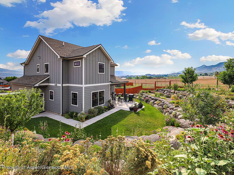1st image of 696 Eagles Nest Dr