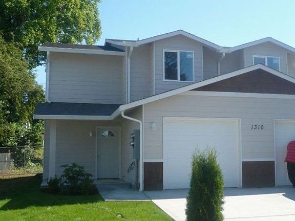 5th image of 1312 3rd St SE APT 102