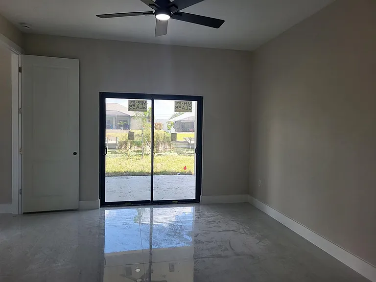 341 NW 7th Ave — Photo 10