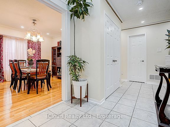 4th image of 1114 Maple Gate Rd