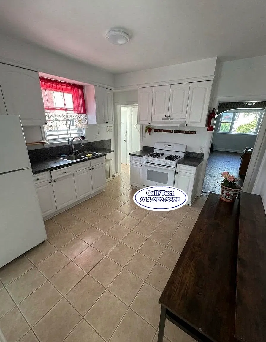 3 bed, $2,800 — Photo 1