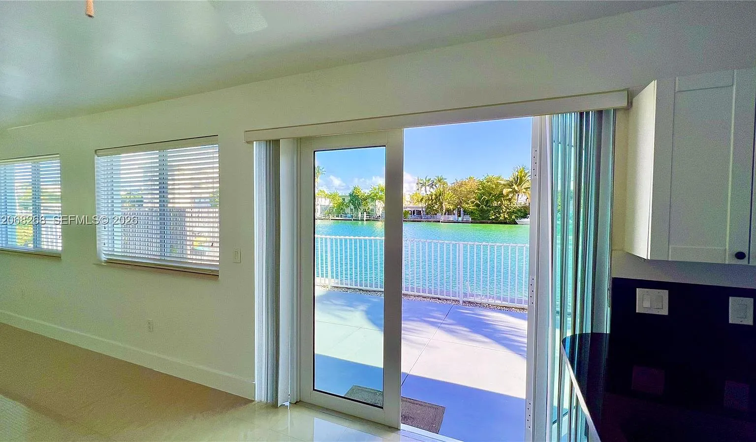 Biscayne Bch Sub — Photo 2