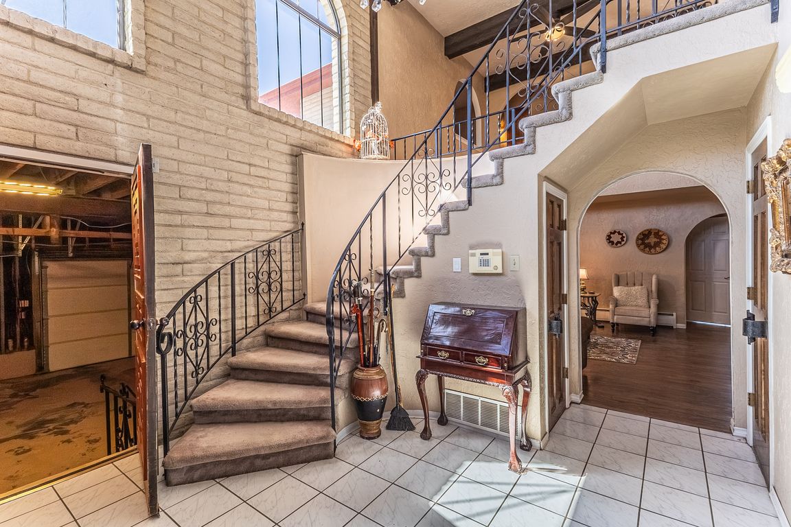 next background image