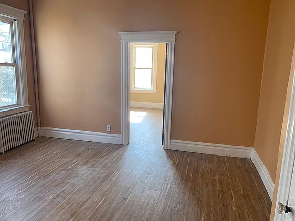 5th image of 61 Chestnut St #A