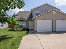 2412-2414 Calder Ct., 2414 Calder Ct.