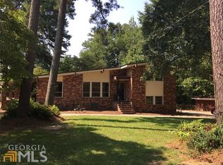 1612 Lakeland Cir, Lake City, GA 30260