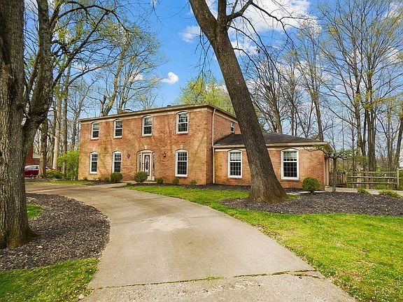 3rd image of 10625 Thistlewood Ct
