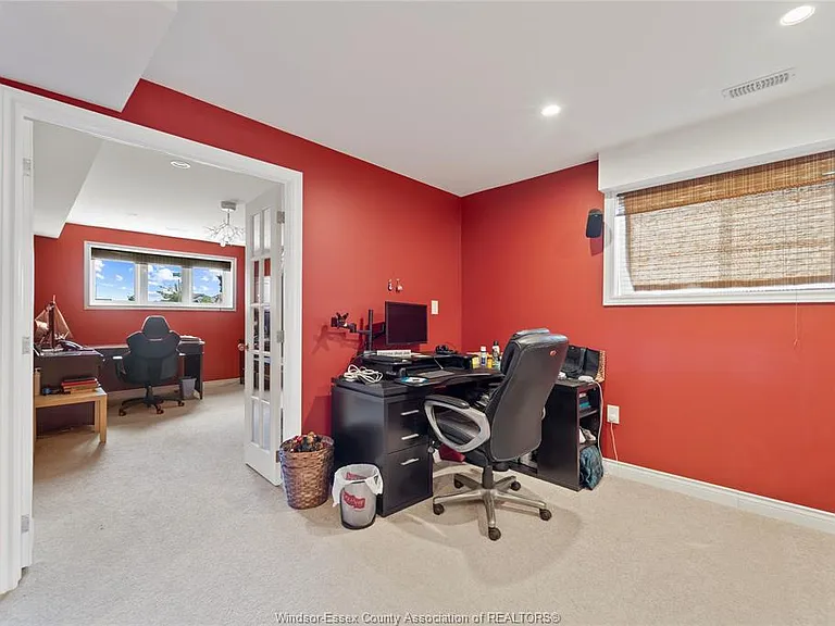 398 Poplar Dr — Photo 33