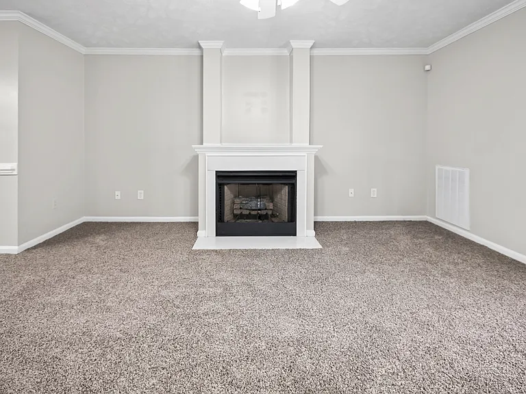 Lakeshore Grande — Photo 22