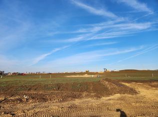 4062 Hanover Dr #32, Deforest, WI 53532