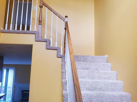 2nd image of 7606 NE 52nd St