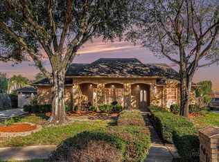 4611 Carmel Cir, Pasadena, TX 77505