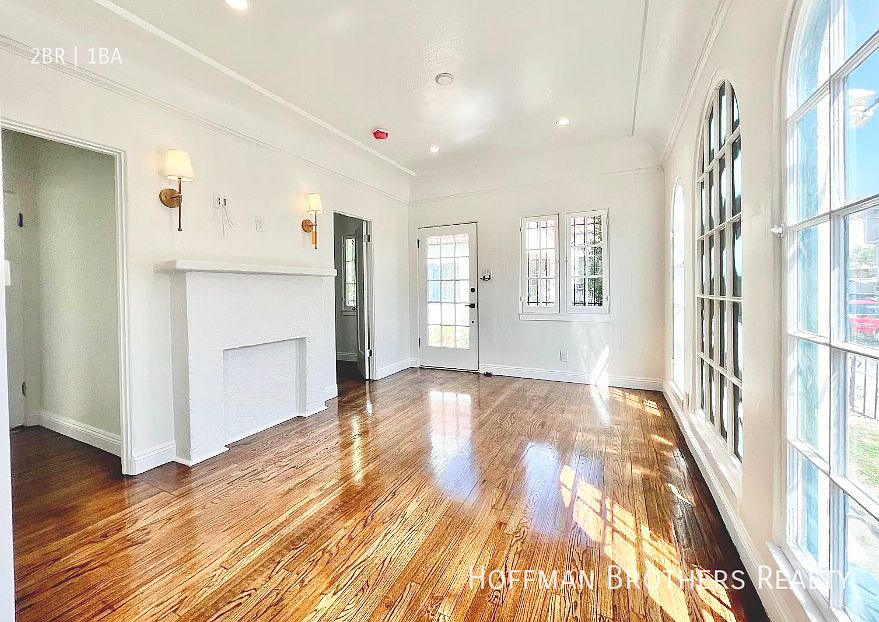 1st image of 643 N Spaulding Ave