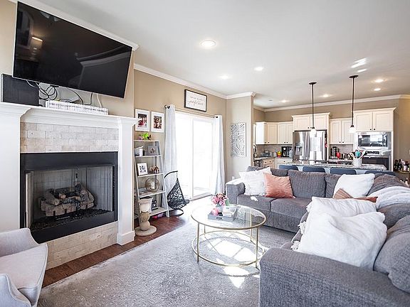 5th image of 4239 W Marlowe Ln