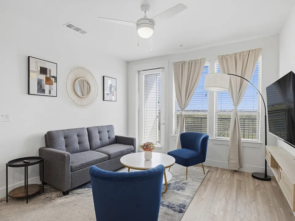 15201 Pleasant Ridge Way #2-ID1638556P