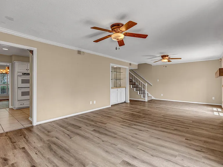 1659 W Sam Houston Pkwy S — Photo 13