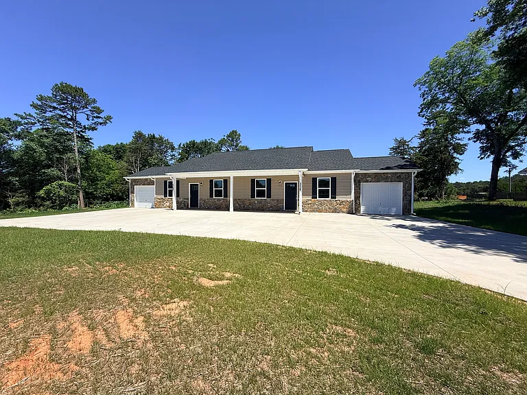 1780 Ezell Rd #A — Photo 2