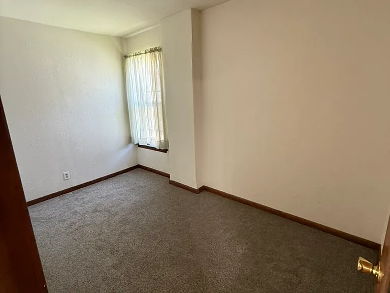 1006 Walnut St #2 — Photo 7