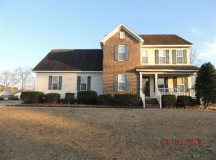 8601 English Saddle Dr, Fayetteville, NC 28314