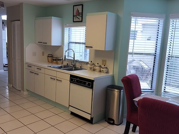 5th image of 5465 Monterey Cir