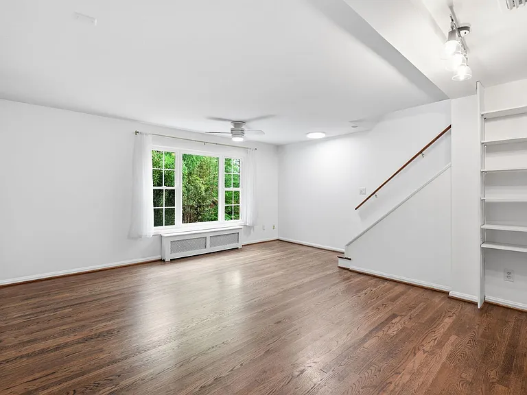 2940 Sycamore St — Photo 5