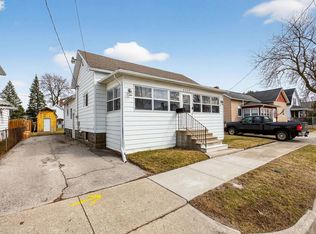2409 Garfield Ave, Bay City, MI 48708