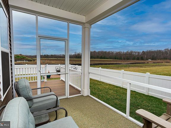 3rd image of 27966 Hatteras Dr
