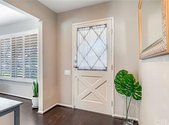 3rd image of 930 Banyan Dr