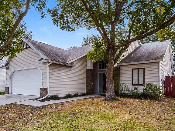 3rd image of 354 Morning Creek Cir