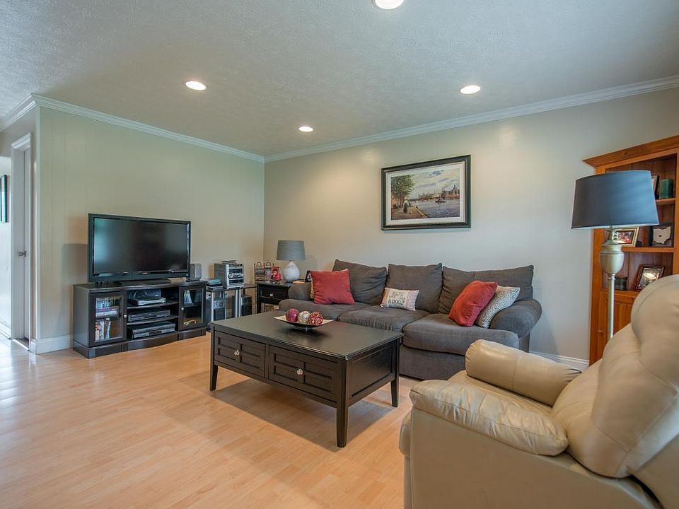 1st image of 3509 Sunset Dr