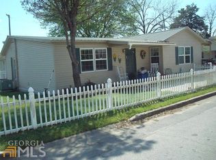 209 E Liberty St, Claxton, GA 30417