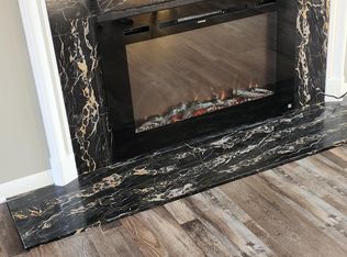 219 Main St, Pewaukee, WI 53072