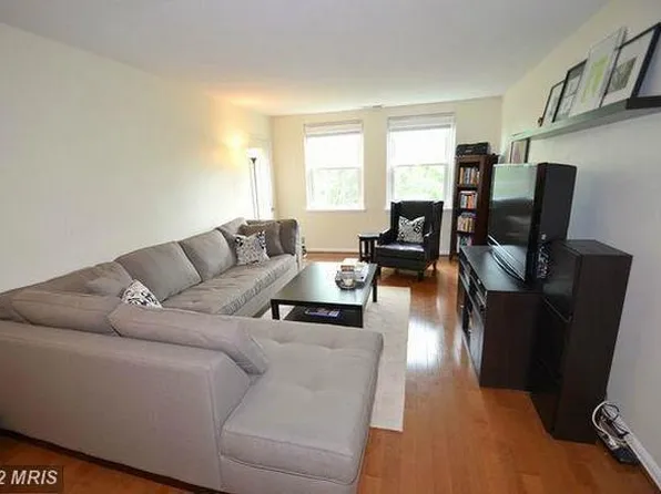 3281 S Stafford St, Arlington, VA 22206