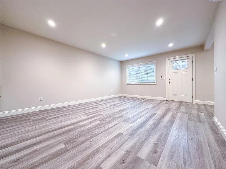 916 S Marguerita Ave #816-35 — Photo 16
