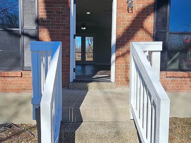 6001 Crossbeak Ct — Photo 2