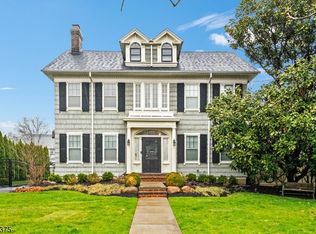 34 Hillside Rd, Elizabeth, NJ 07208