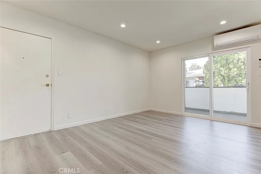 1 bed, 600 sqft, $1,850 — Photo 3