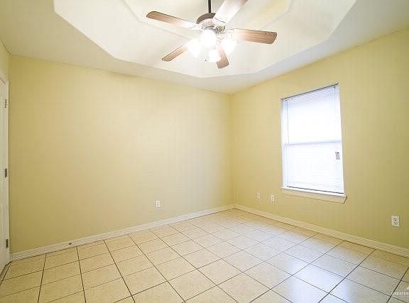 2nd image of 1001 S Palm Dr #4