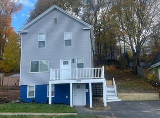 1572 2nd St, Rensselaer, NY 12144