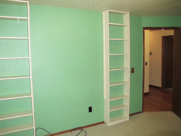 601 NW Ensign Dr — Photo 14
