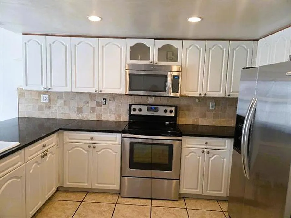 9187 Fontainebleau Blvd #Townhouse 419